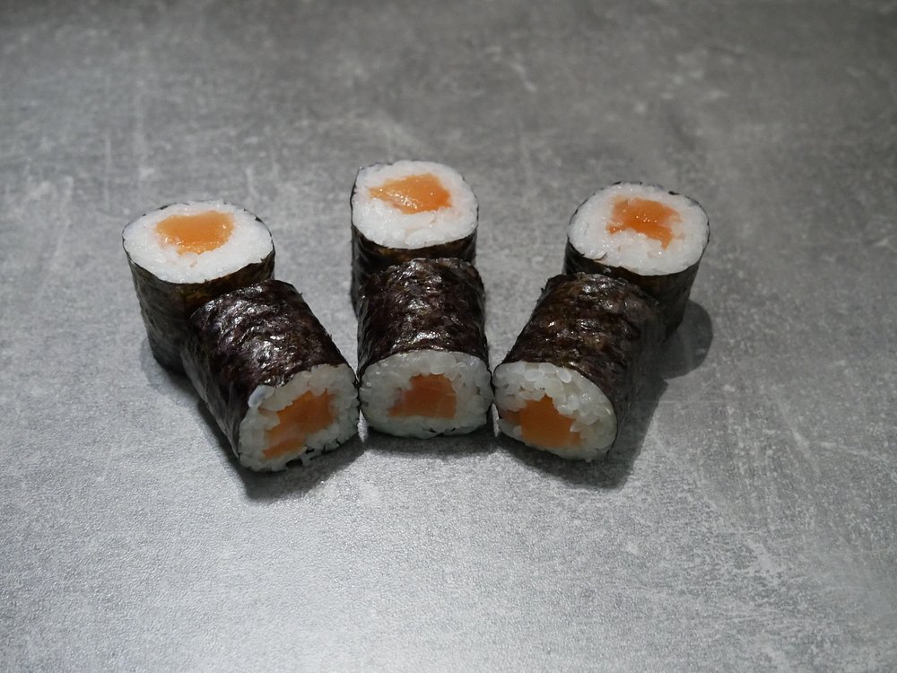 maki-z-lososem