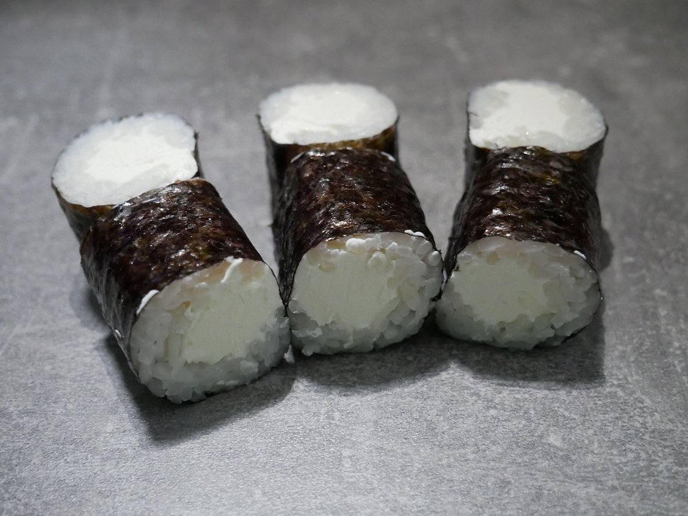 maki-z-sirom-filadelfiya