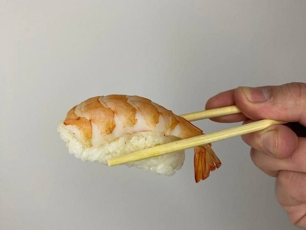 Суши с тигровой креветкой
